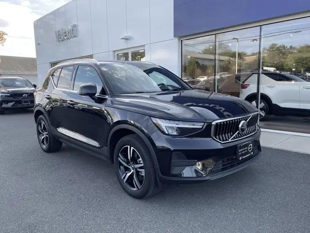 2025 Volvo XC40 B5 Core Bright Theme for sale in Watertown, CT
