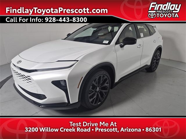 2025 Toyota Crown Signia Limited's photo