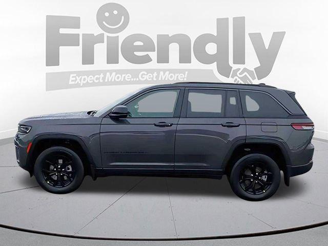 2026 Jeep Grand Cherokee GRAND CHEROKEE LAREDO ALTITUDE 4X4