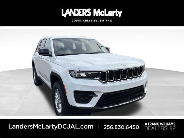 2025 Jeep Grand Cherokee GRAND CHEROKEE LAREDO 4X2