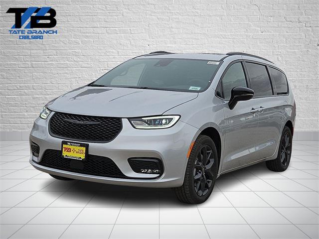 2026 Chrysler Pacifica PACIFICA SELECT AWD