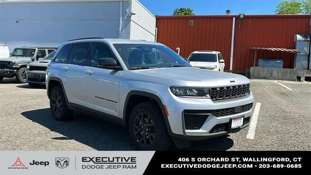 2026 Jeep Grand Cherokee Altitude 4x4