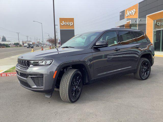 2026 Jeep Grand Cherokee Altitude 4x4