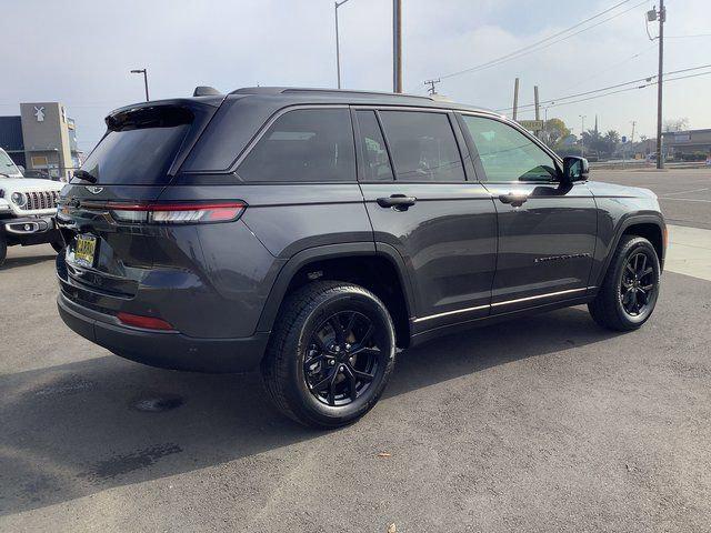 2026 Jeep Grand Cherokee Altitude 4x4
