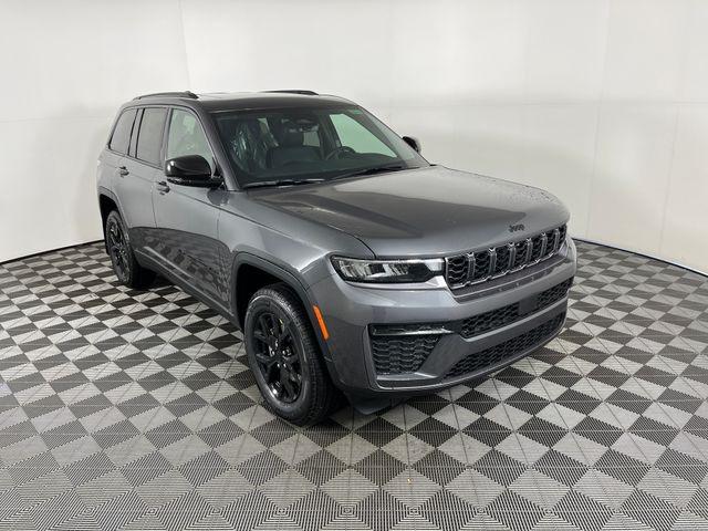 2026 Jeep Grand Cherokee GRAND CHEROKEE ALTITUDE 4X4
