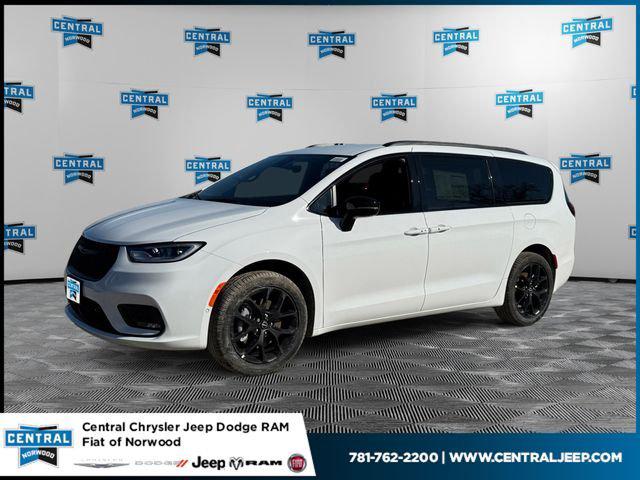 2026 Chrysler Pacifica PACIFICA SELECT AWD