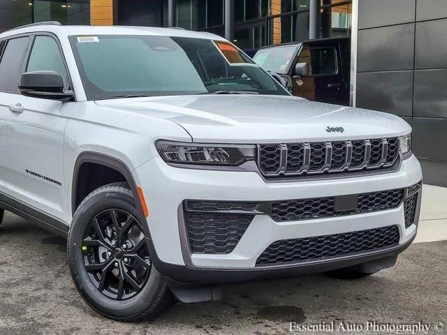 2026 Jeep Grand Cherokee Altitude 4x4
