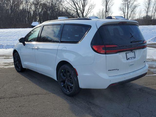 2026 Chrysler Pacifica PACIFICA SELECT AWD