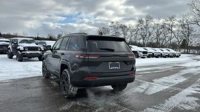 2026 Jeep Grand Cherokee GRAND CHEROKEE LAREDO ALTITUDE 4X4