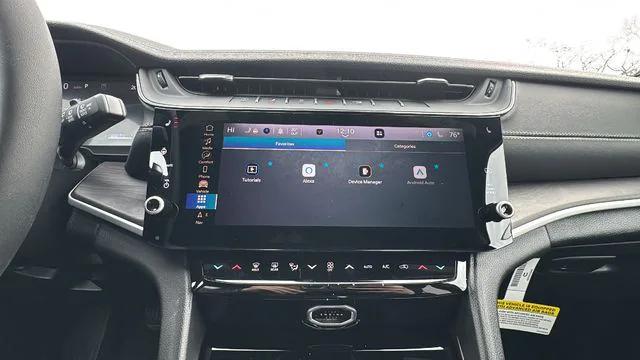2026 Jeep Grand Cherokee Altitude 4x4