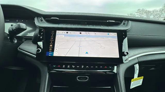 2026 Jeep Grand Cherokee Limited Reserve