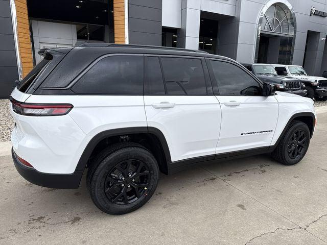 2026 Jeep Grand Cherokee Altitude 4x4