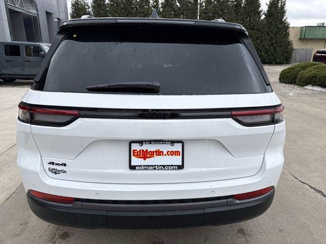 2026 Jeep Grand Cherokee Altitude 4x4