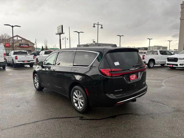 2026 Chrysler Pacifica PACIFICA LIMITED AWD