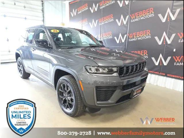 2026 Jeep Grand Cherokee GRAND CHEROKEE LAREDO ALTITUDE 4X4