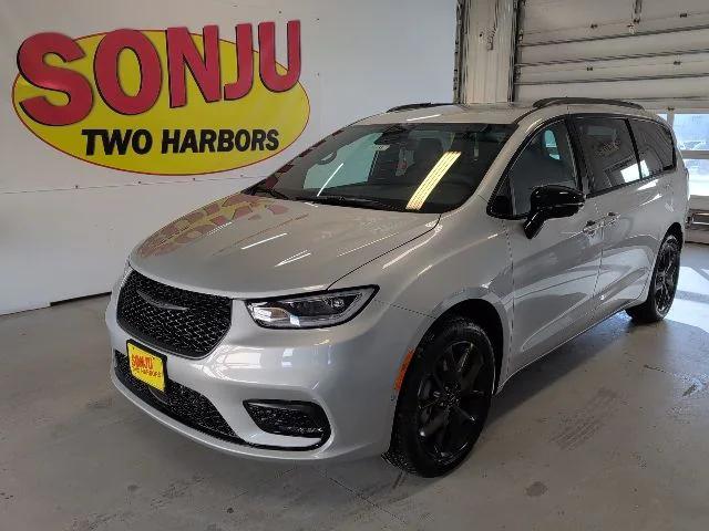 2026 Chrysler Pacifica PACIFICA SELECT AWD