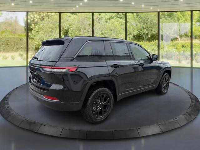 2026 Jeep Grand Cherokee GRAND CHEROKEE LAREDO ALTITUDE 4X4 2026 Jeep Grand Cherokee GRAND CHEROKEE LAREDO ALTITUDE 4X4