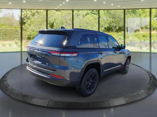 2026 Jeep Grand Cherokee GRAND CHEROKEE ALTITUDE 4X4