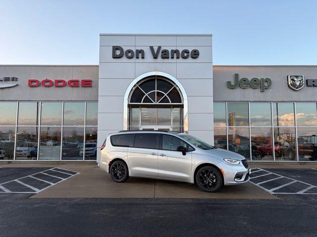 2026 Chrysler Pacifica PACIFICA SELECT 2026 Chrysler Pacifica PACIFICA SELECT