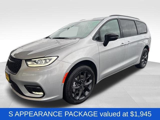 2026 Chrysler Pacifica PACIFICA SELECT AWD