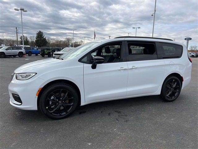 2026 Chrysler Pacifica PACIFICA SELECT AWD 2026 Chrysler Pacifica PACIFICA SELECT AWD
