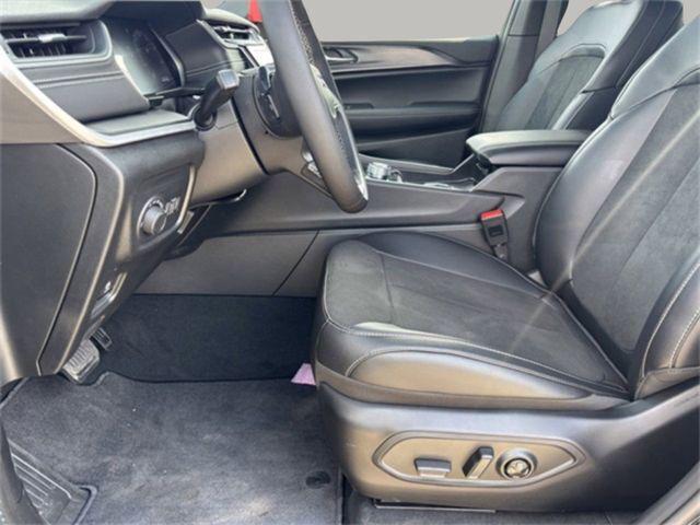 2025 Jeep Grand Cherokee Altitude X 4x2