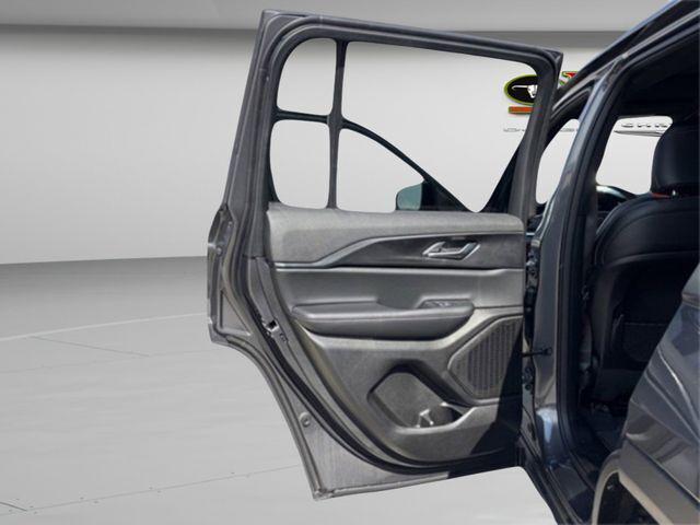 2025 Jeep Grand Cherokee Altitude X 4x2