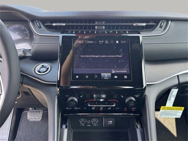 2025 Jeep Grand Cherokee Altitude X 4x2