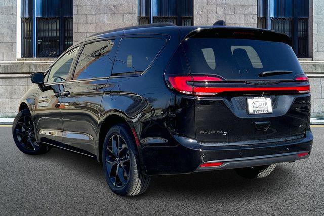 2026 Chrysler Pacifica PACIFICA SELECT AWD