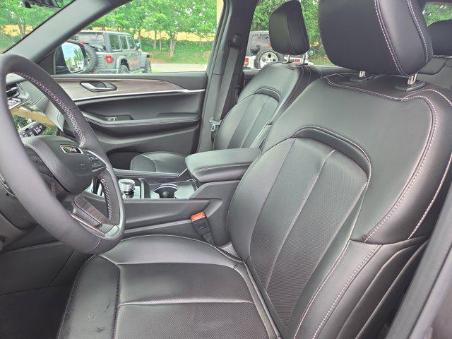 2025 Jeep Grand Cherokee GRAND CHEROKEE L LIMITED 4X4 2025 Jeep Grand Cherokee GRAND CHEROKEE L LIMITED 4X4