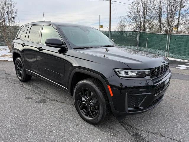 2026 Jeep Grand Cherokee Altitude 4x4