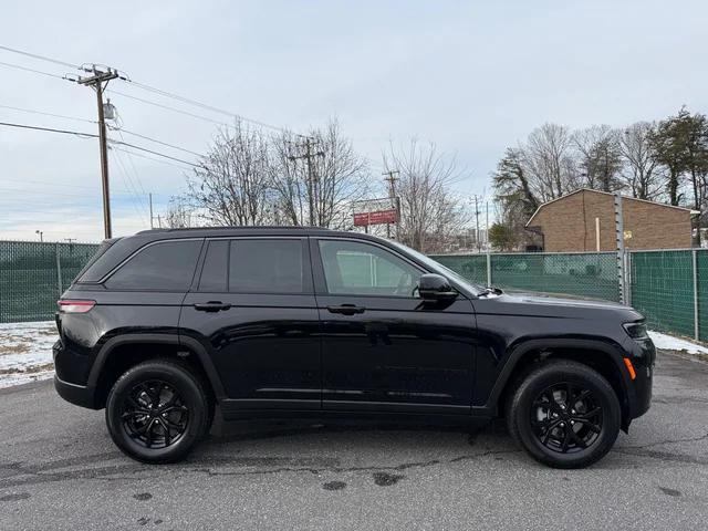 2026 Jeep Grand Cherokee Altitude 4x4