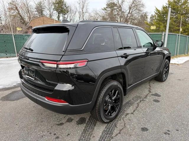 2026 Jeep Grand Cherokee Altitude 4x4