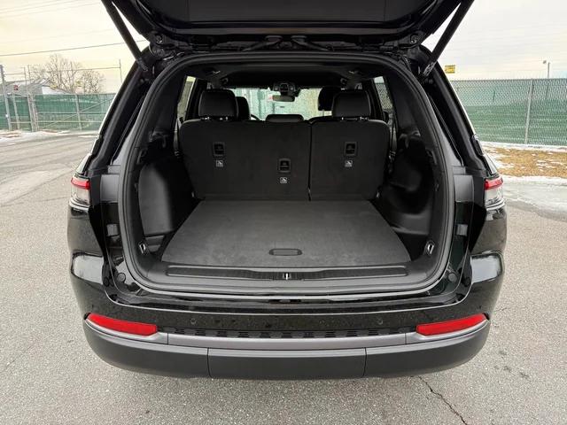 2026 Jeep Grand Cherokee Altitude 4x4