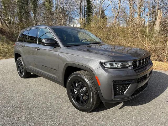 2026 Jeep Grand Cherokee Altitude 4x4
