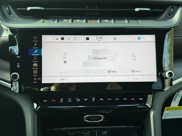 2026 Jeep Grand Cherokee Altitude 4x4