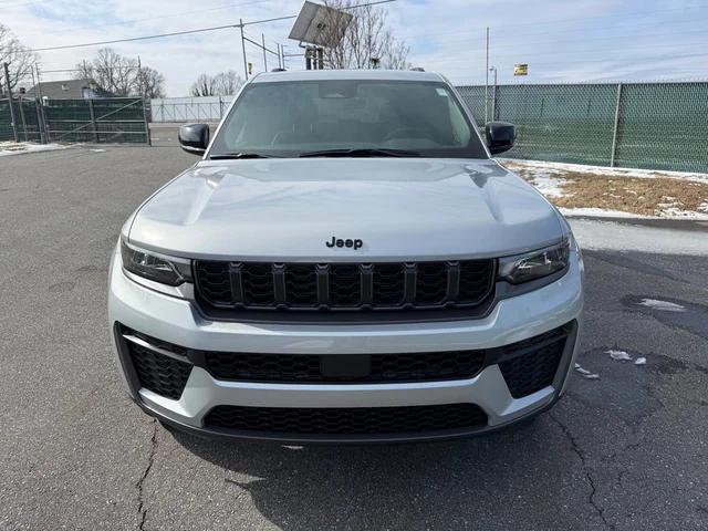 2026 Jeep Grand Cherokee Altitude 4x4