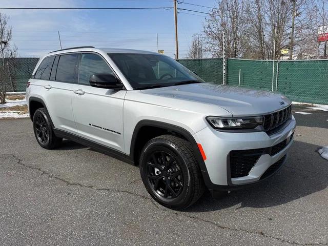 2026 Jeep Grand Cherokee Altitude 4x4