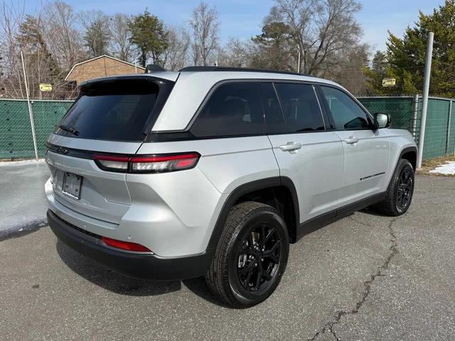 2026 Jeep Grand Cherokee Altitude 4x4