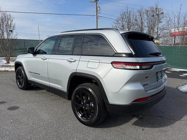 2026 Jeep Grand Cherokee Altitude 4x4