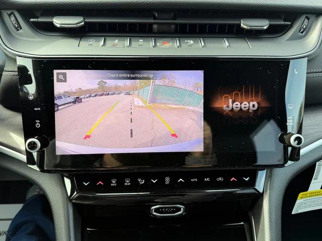2026 Jeep Grand Cherokee Altitude 4x4