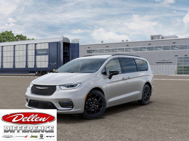 2026 Chrysler Pacifica Select for sale in Greenfield, IN