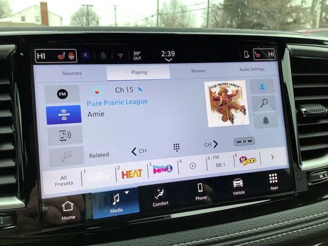 2026 Chrysler Pacifica Select AWD