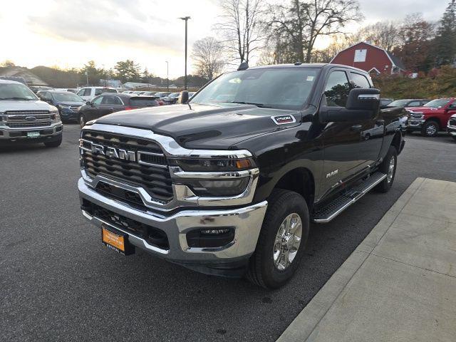 2025 RAM 2500 Big Horn Crew Cab 4x4 64 Box
