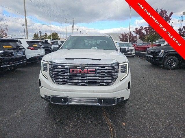 2022 GMC Sierra 1500 4WD Crew Cab Short Box Denali 2022 GMC Sierra 1500 4WD Crew Cab Short Box Denali