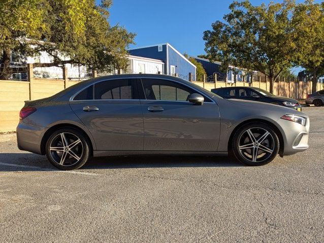 2021 Mercedes-Benz A 220 A 220 2021 Mercedes-Benz A 220 A 220