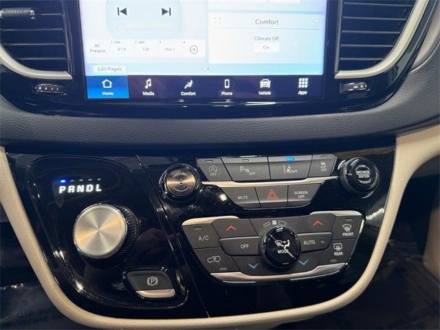 2024 Chrysler Pacifica Touring L 2024 Chrysler Pacifica Touring L