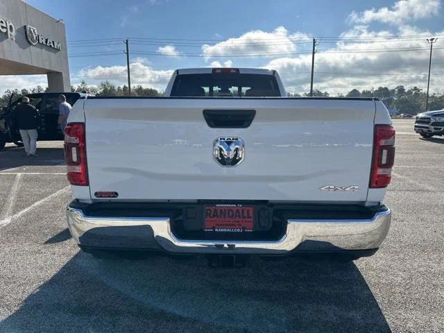 2024 RAM 3500 Tradesman Crew Cab 4x4 8 Box 2024 RAM 3500 Tradesman Crew Cab 4x4 8 Box