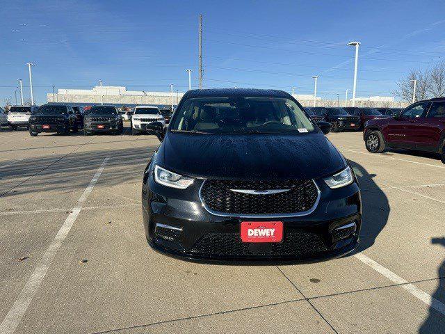 2024 Chrysler Pacifica Hybrid Select 2024 Chrysler Pacifica Hybrid Select