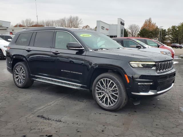 2022 Jeep Grand Cherokee L Summit Reserve 4x4 2022 Jeep Grand Cherokee L Summit Reserve 4x4